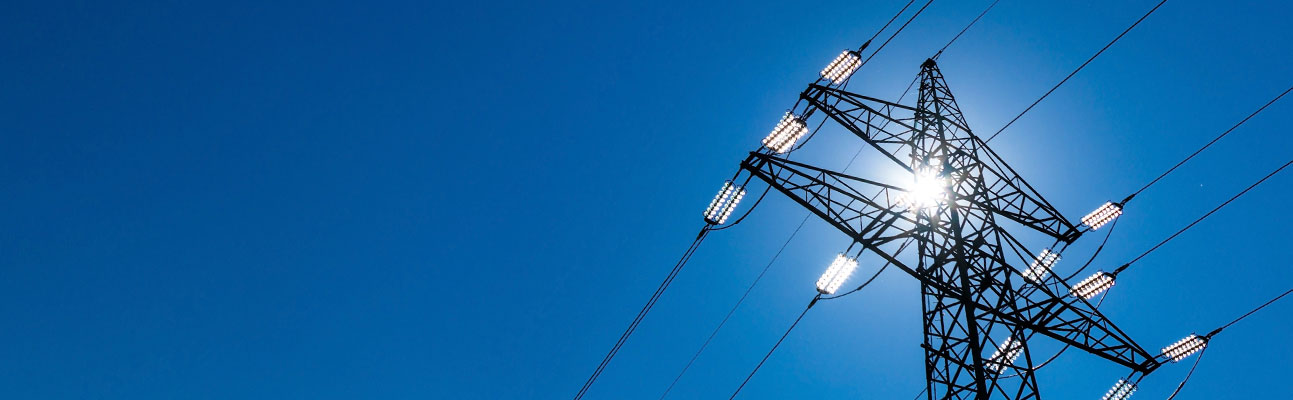 Schmuckbild - Netz - Hochspannungs-Netzmast mit Leitung